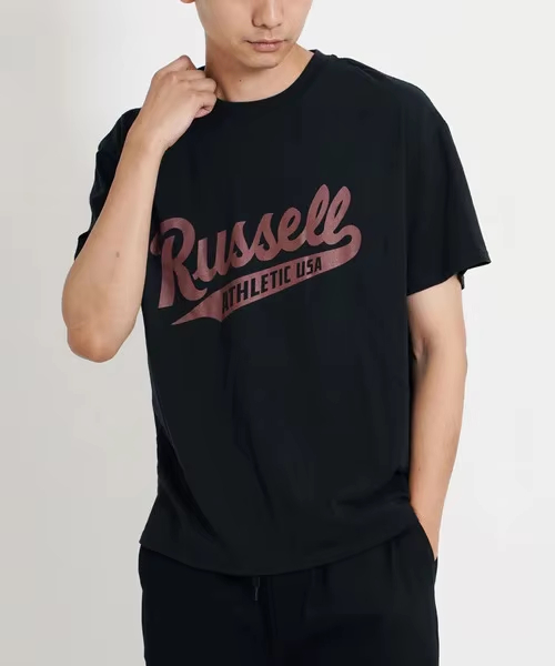 تي شيرت أبيض بتصميم كلاسيكي عل - مراجعة Streetwear Brand Logo وسعره