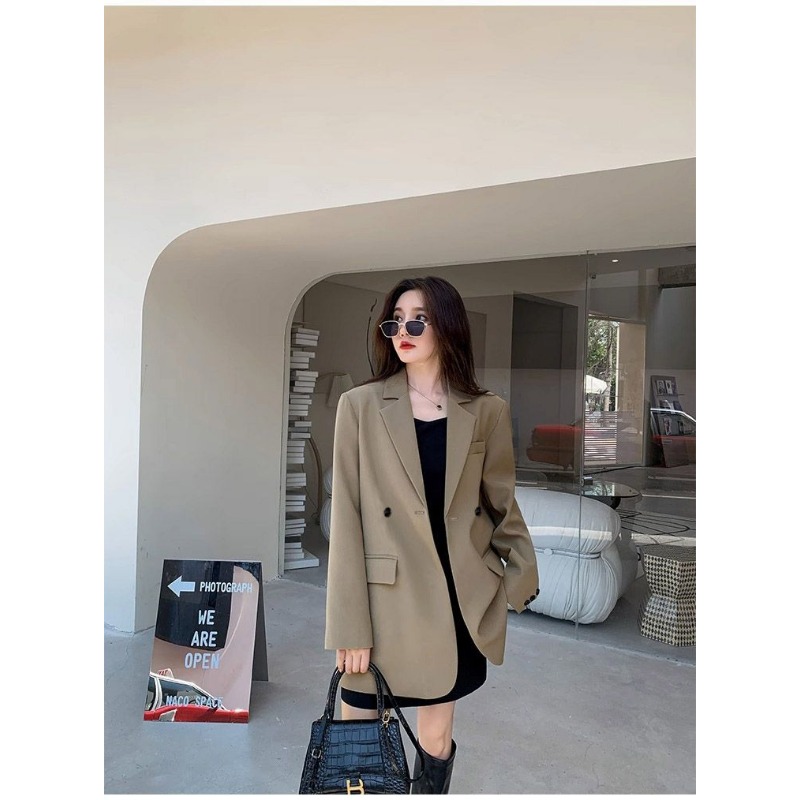 سترة سوداء طويلة الأكمام للنسا - مراجعة Streetwear Clothing Brands وسعره