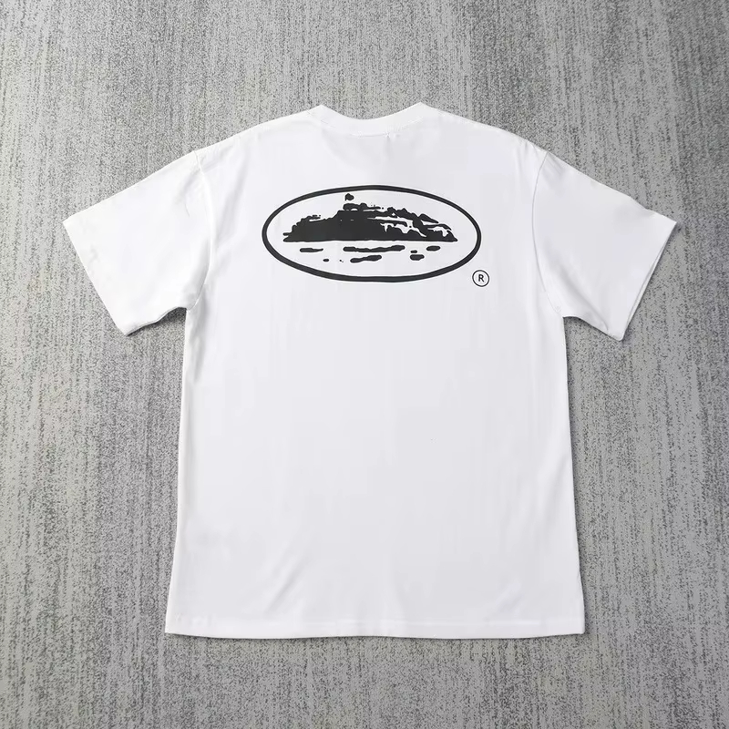 تي شيرت كلاسيكي بشعار آيلاند،  - مراجعة Streetwear Brand Logo وسعره