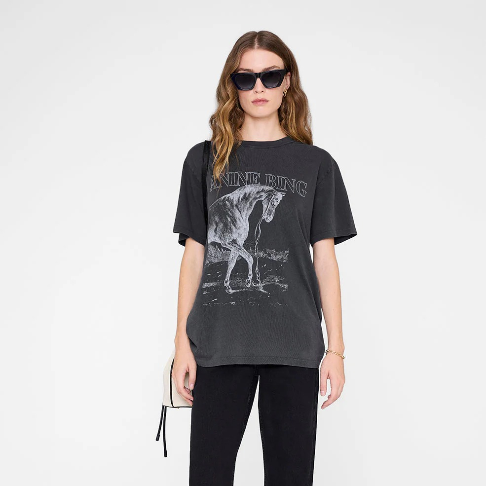 تي شيرت باريس مينيماليست آرت ف - مراجعة Streetwear Brand Paris وسعره